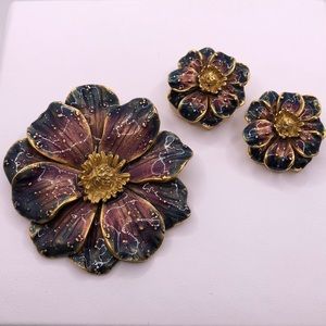 VNTG Erwin Pearl Enamel Flower Clip On Earrings & Brooch/Pin Set